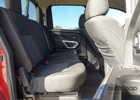 2018 Nissan Titan Xd Sv Diesel из США, поврежденный, VIN 1N6BA1F44JN525974